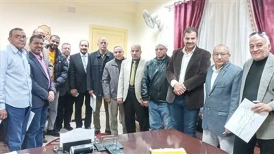 تكريم المدارس المتميزة والمعلمين المثاليين بإدارة أخميم التعليمية