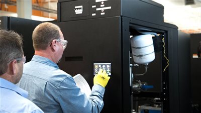 فيرتف تُطلق عالميًا خدمات التبريد السائل لتعزيز كفاءة واستمرارية مراكز البيانات