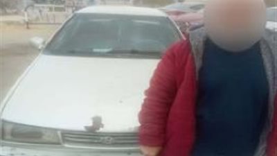 السائق المتهم بحمل أطفال في حقيبة سيارته: دول أولادي