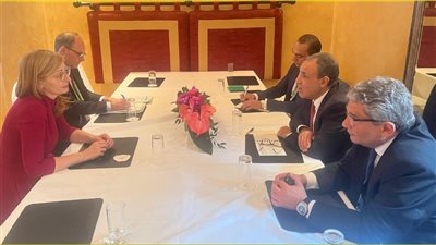 وزير الخارجية يلتقي بالمُفوضة الأوروبية للشركات الناشئة والبحث والابتكار