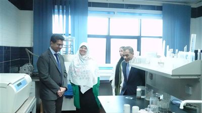 مركز بحوث الفلزات يناقش التعاون مع ماليزيا لإنتاج الهيدروجين الأخضر