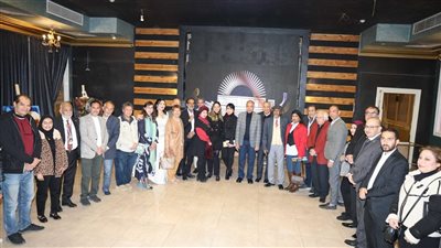 محافظ المنيا يشهد الحفل الختامي لمهرجان “مراكب الشمس” 