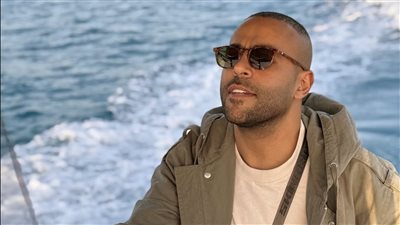 تامر عاشور بطل إعلان بنك شهير| الجمهور: 