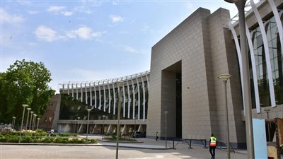 إجراء أولى حالات فصل البلازما بالمجمع الطبي الدولي بالأقصر