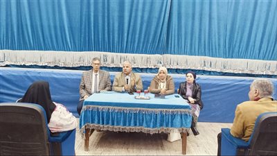 تفعيل مبادرة قرأت لك وتشجير المدارس ومسابقات الأنشطة بمدارس الفيوم