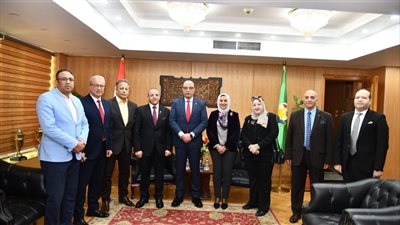 محافظ الفيوم ووفد نادي الروتاري يبحثان سبل التعاون المشترك