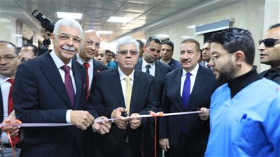 وزير التعليم العالي يضع حجر الأساس لمشروعات طبية بجامعة المنوفية