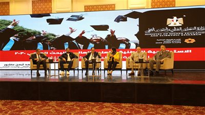 وزير التعليم العالي يشهد جلسة حوارية لمناقشة آليات تطبيق السياسة الوطنية للابتكار