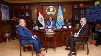 محافظة كفرالشيخ يناقش سبل التنمية الزراعية و المبادرات البنكية مع الرئيس التنفيذي بالبنك الزراعي