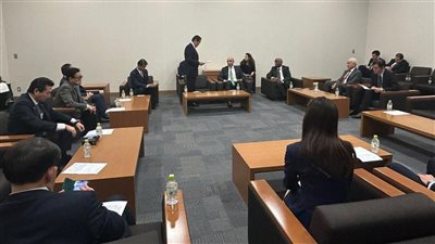 وزير التربية والتعليم يلتقي أعضاء البرلمان الياباني