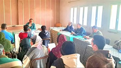 مدير شباب ورياضة المراغة يعقد إجتماعا بمديري الهيئات الشبابية والرياضية