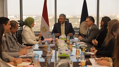  وزير السياحة يترأس اجتماع لجنة تطوير المنتجات والأنماط السياحية 