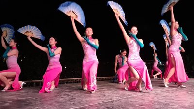 مهرجان أسوان.. رقصات من الصين والهند وسلوفاكيا والتشيك تمتزج بالفلكلور المصري