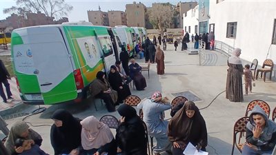  توقيع الكشف على 1096 مريض ضمن قافلة علاجية برأس الخليج بالدقهلية