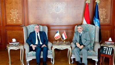 تثبيت رسوم العبور وسياسات مرنة للحد من آثار أزمة البحر الأحمر