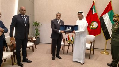 وزير الدولة للإنتاج الحربى  يلتقى وزير الدولة لشؤون الدفاع الإماراتى