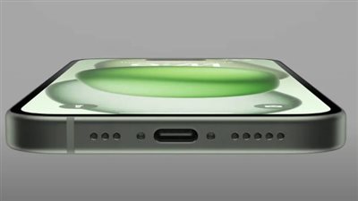 Apple تودع رسميًا منفذ Lightning بعد 13 عامًا