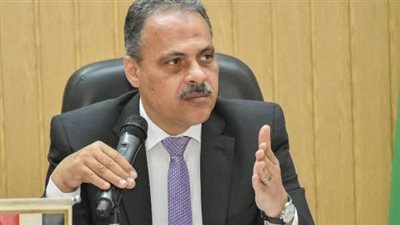 إزالة 8 حالات تعدٍ على الأراضي بالشرقية 