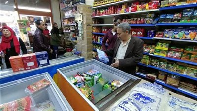 تحرير 15 محضر و38 انذار خلال حملة ضبط الأسواق بنجع حمادي 