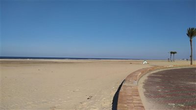 محافظ الدقهلية يتابع أعمال رفع كفاءة الكورنيش والشاطئ  لمدينة جمصه