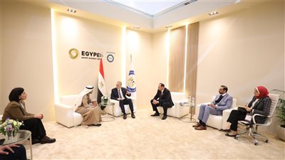 وزير البترول يلتقي وفد 