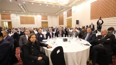 رئيس الجامعة المصرية للتعلم الإلكتروني يشارك في إطلاق 