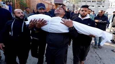  تشييع جثمان الطفلة ريماس العموري بحضور عدد قليل من أفراد عائلتها بجنين