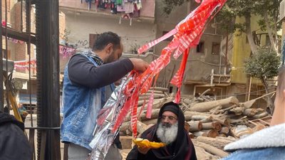 احتفالًا برمضان.. شباب كنيسة القديسة دميانة يزينون شوارع القنايات 