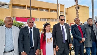وكيل تعليم الغربية يشهد فعاليات تقييم العروض الرياضية لشرق طنطا 