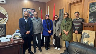 غرفة الأخشاب تناقش تعزيز التعاون مع مركز تكنولوجيا الأثاث وفنون تطبيقية دمياط