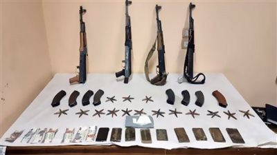 سقوط عنصر إجرامي متهم بالاتجار في الأسلحة النارية والذخائر 