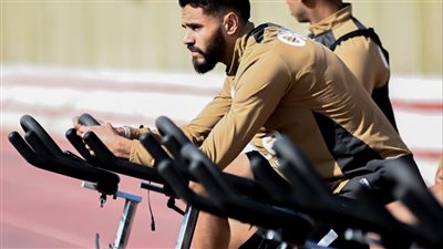 بن تايك يحصد لقب أفضل لاعب فى لقاء القمه 