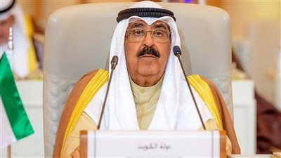 أمير الكويت يوجه بتعزيز التعاون والاستثمارات مع مصر 
