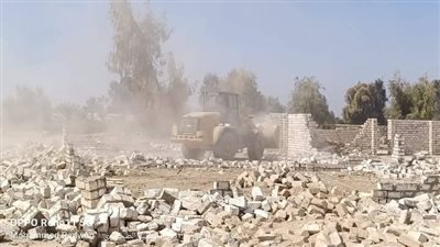 إزالة 20 حالة تعدى على املاك الدولة بقرية هو بنجع حمادي 