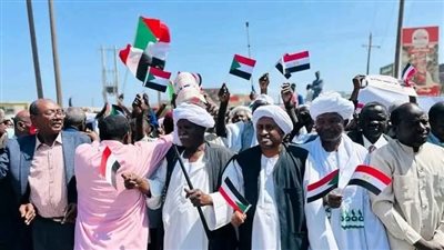 مسيرة حاشدة إلى السفارة المصرية في بورتسودان.. صور 