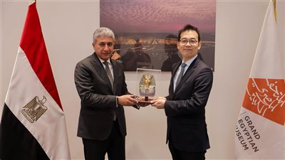  وزير السياحة والآثار يستقبل الرئيس الجديد لمكتب الجايكا بمصر لبحث المشروعات الجاري تنفيذها