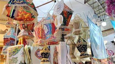 فوانيس رمضان تزين درب البرارة.. والأسعار تبدأ من 35 جنيها (فيديو)