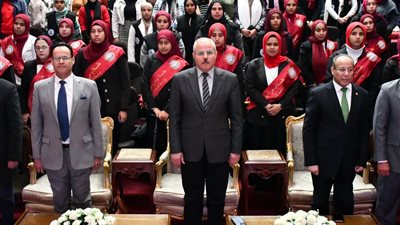 جامعة قناة السويس تستضيف ندوة توعوية حول مواجهة الشائعات وتعزيز الوعي الوطني