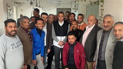 محافظ السويس يتابع سير العمل بفرع جهاز المشروعات الصغيرة   