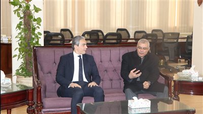 الدرندلي وسعده يلتقيان لبحث إنشاء مركز مكافحة الشائعات بجامعة الزقازيق
