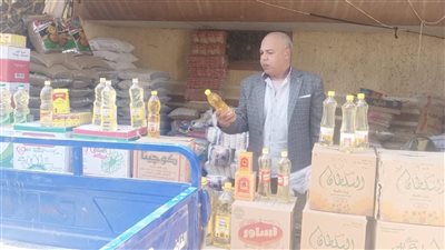 ضبط 6050 قطعة سلع غذائية منتهية الصلاحية بالفيوم 