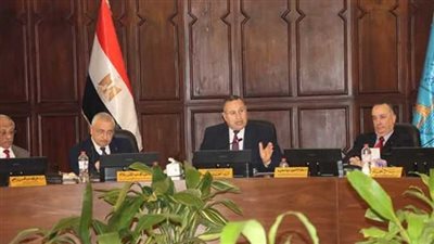 مجلس جامعة الإسكندرية يوقع مذكرة تفاهم مع 9 جامعات مصرية وأجنبية 