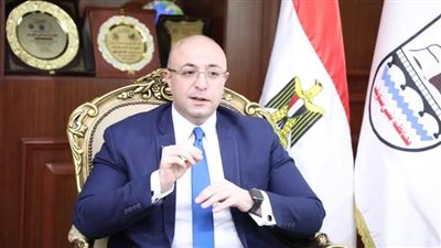 محافظ بني سويف يناقش جهود ونتائج 30 زيارة للتفتيش المالي والإداري لمتابعة منظومةالعمل بالوحدات المحلية والمديريات