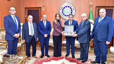 الدقهلية : البنك الزراعي  يقدم بونات بقيمة 750 ألف جنيه لدعم الأسر