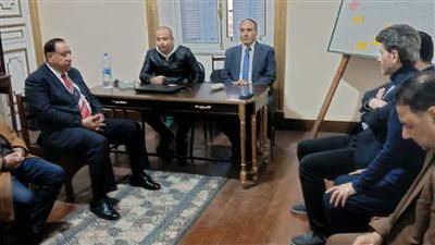 عبد المحسن سلامة المرشح لمقعد نقيب الصحفين  في زيارة لمكتب الوفد بالاسكندريه 