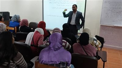 المعهد الصحي بقنا ينظم ندوة حول الأمراض الجلدية المعدية وطرق الوقاية منها  