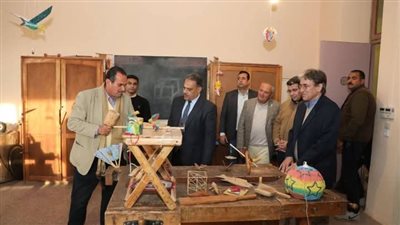 محافظ الشرقية يزور مؤسسة «سيكم» للتنمية ويشيد بتجربتها الرائدة