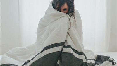 احذر.. الشعور الدائم بالبرد قد ينذرك بأمراض خطيرة