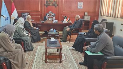 رئيس مدينة رأس غارب يناقش 3 طلبات في لقاء المواطنين 