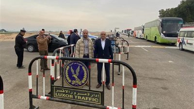 رئيس غرفة السياحة بالأقصر: تدفق كبير للرحلات السياحية من الغردقة للأقصر عبر طريق طيبة بعد تطويره  